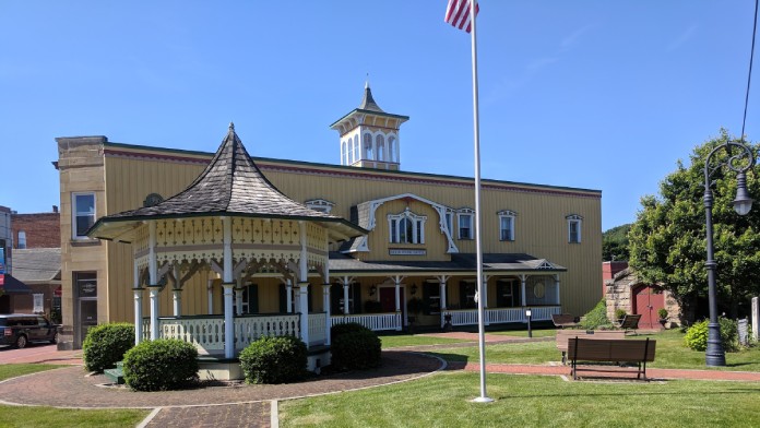 Garrett County Lighthouse MD 21550