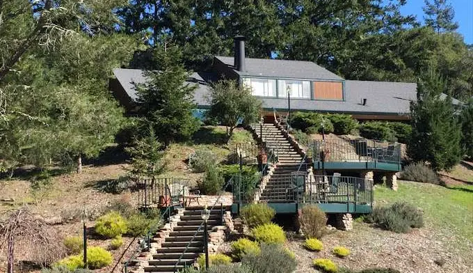 The facilities at Serenity Knolls Treatment Center in Forest Knolls, CA 1