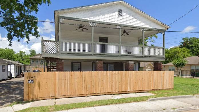 The facilities at Airline House in Houston, TX 1