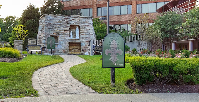 The facilities at AMITA Health Alexian Brothers Medical Center in Elk Grove Village, IL 4