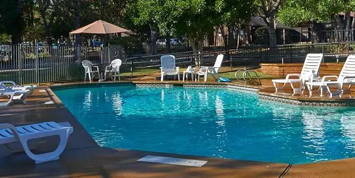 The facilities at Aurora Las Encinas Hospital in Pasadena, CA 1