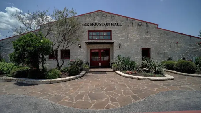 The facilities at BRC Benchmark Recovery Center in Manor, TX 5