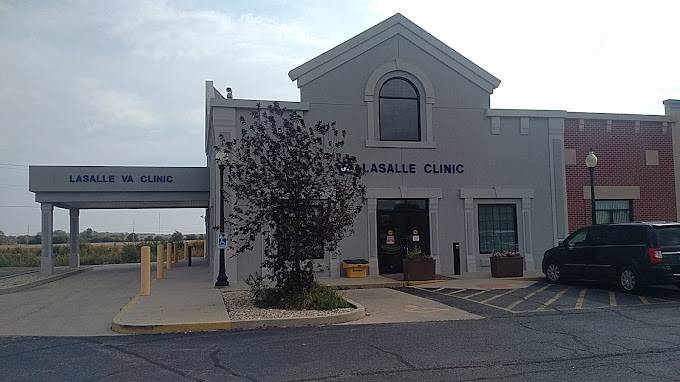 The facilities at Edward Hines, Jr. VA Hospital - LaSalle CBOC in Peru, IL 1