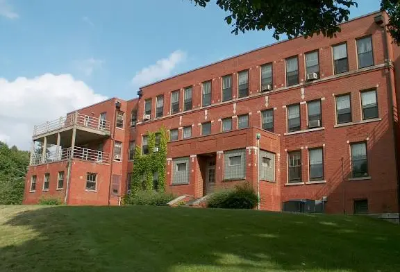 The facilities at Edwin Shaw Rehabilitation Hospital - Tallmadge Road in Cuyahoga Falls, OH 1