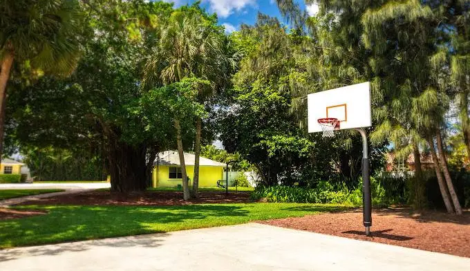 The facilities at Genesis House Addiction Treatment in Lake Worth, FL 3