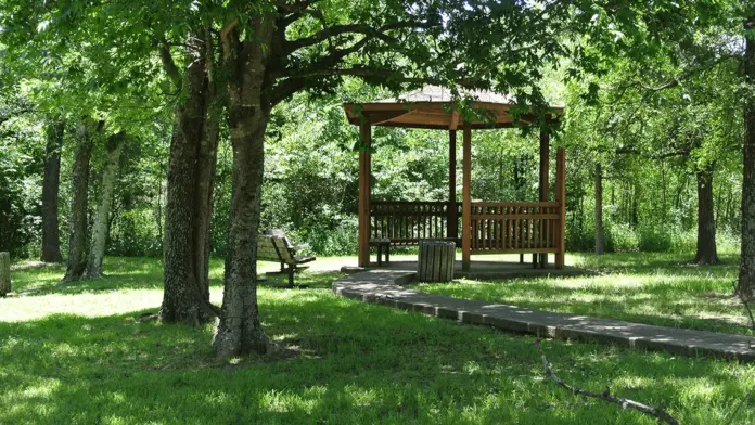 The facilities at Glen Oaks Hospital in Greenville, TX 1