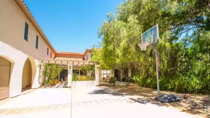 The facilities at Golden Road Recovery in Los Angeles, CA 5