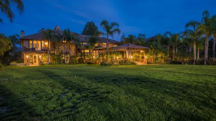 The facilities at Hillcrest Adolescent Treatment Center in Agoura Hills, CA 5