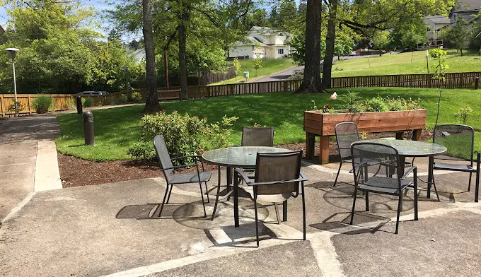 The facilities at Hillside Heights Rehabilitation Center in Eugene, OR 4