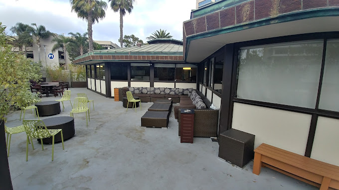 The facilities at Hoag Addiction Treatment Centers in Newport Beach, CA 3