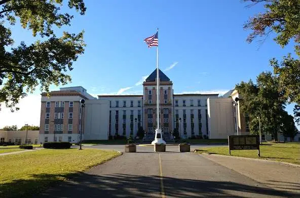 The facilities at Marion VA Medical Center in Marion, IL 3