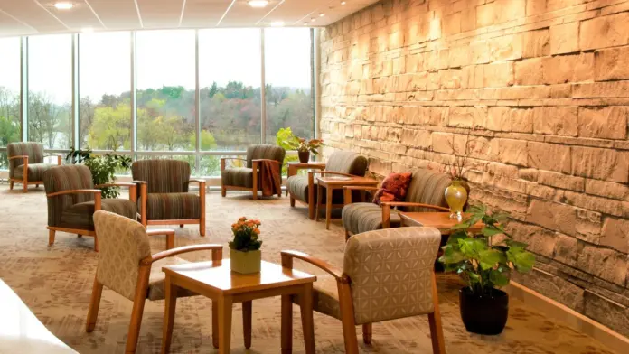 The facilities at Mayo Clinic Health System in Eau Claire, WI 3