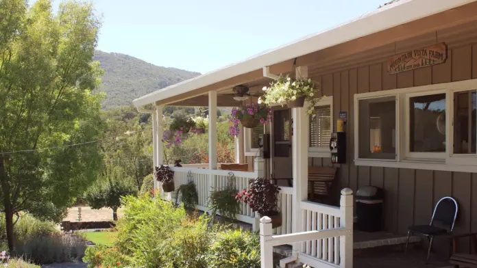 The facilities at Mountain Vista Farm in Glen Ellen, CA 4