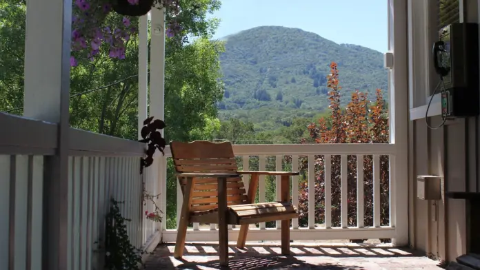 The facilities at Mountain Vista Farm in Glen Ellen, CA 2