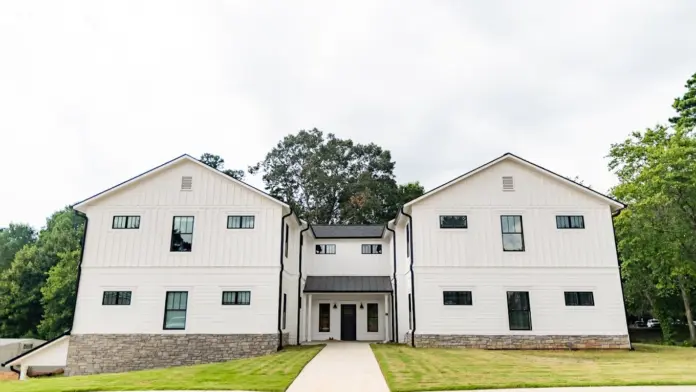 The facilities at No Longer Bound in Cumming, GA 5