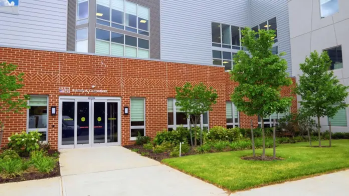 The facilities at Recovery Centers of America at Raritan Bay in South Amboy, NJ 5