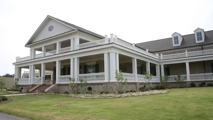 The facilities at Region 8 A & D Residential in Mendenhall, MS 1