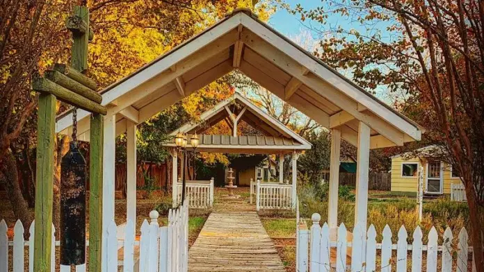 The facilities at Shades of Hope Treatment Center in Buffalo Gap, TX 1