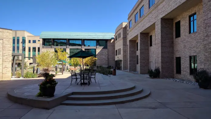 The facilities at Sky Ridge Medical Center in Lone Tree, CO 1