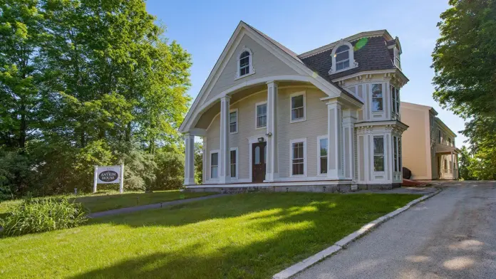 The facilities at Sobriety Centers of New Hampshire - The Antrim House in Antrim, NH 2