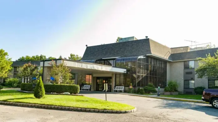 The facilities at South Mountain Rehab Center in Union, NJ 5