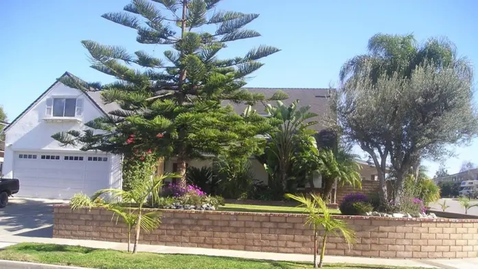 The facilities at Yellowstone Recovery in Costa Mesa, CA 3