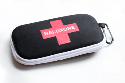 naloxone kit