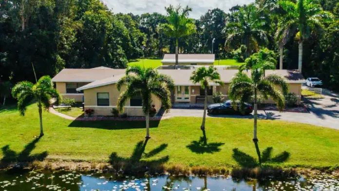 An aerial shot of the exterior of Reign Residential Treatment Center in Southwest Ranches, Florida