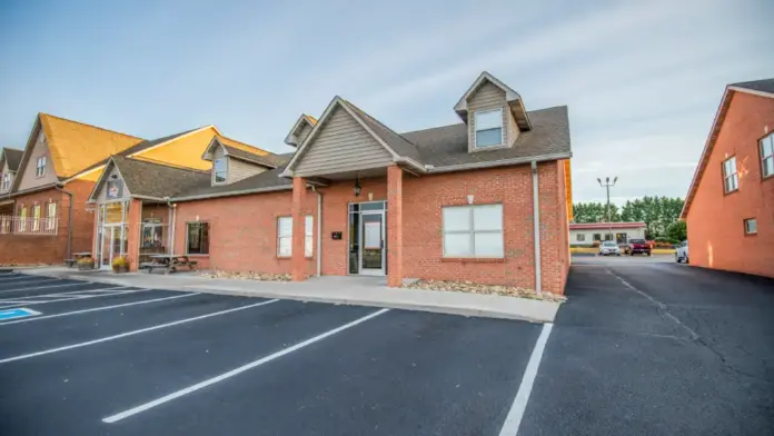 An exterior shot of Sanctuary Mental Health & Wellness in Seymour, Tennessee